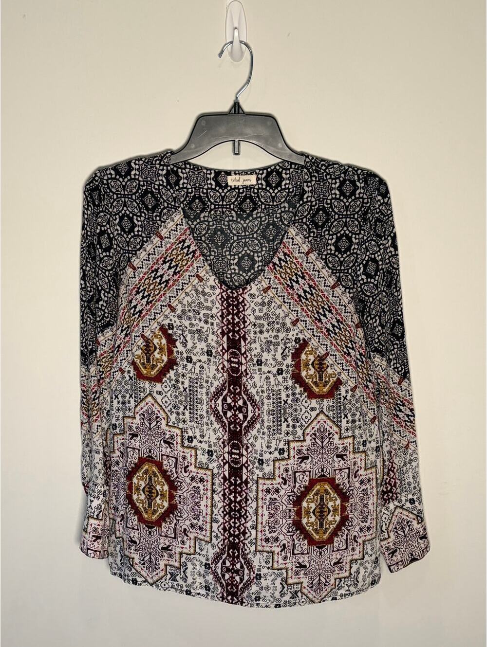 Tribal Jeans Womens Rayon Boho Geometric Print V Neck 3/4 Sleeve Top Medium
